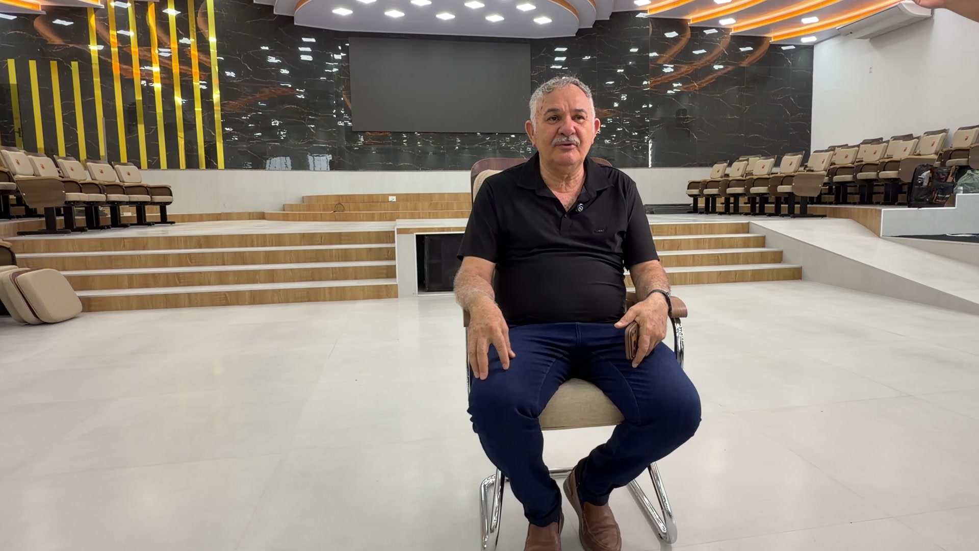 Pastor Genário Brito, pastor presidente da AD Rodoviária, no templo reformado